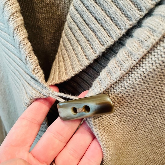 GAP Body women’s long hooded v-neck sweater toggle button SZ M tan beige - Picture 5 of 10